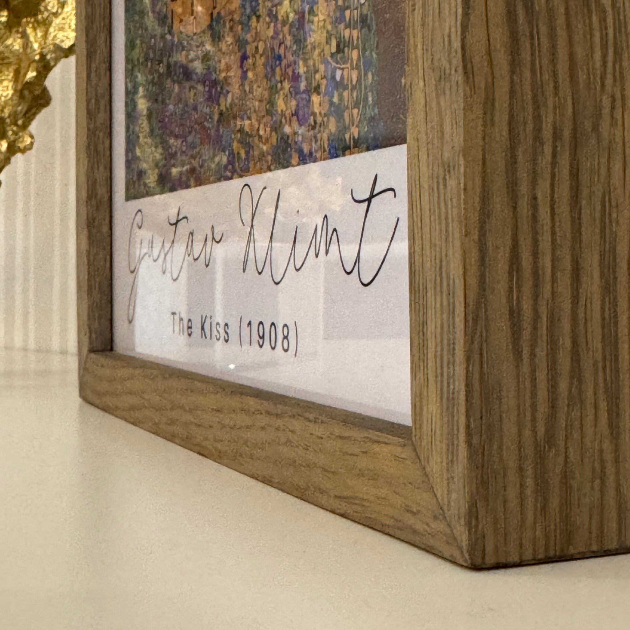 A4 Derin 4 cm Masif Meşe Ahşap Çerçeve – Grey Mist | Klimt “The Kiss” Sanat Baskısı Dahil | İskandinav Duvar Sanatı - FlorenziArt